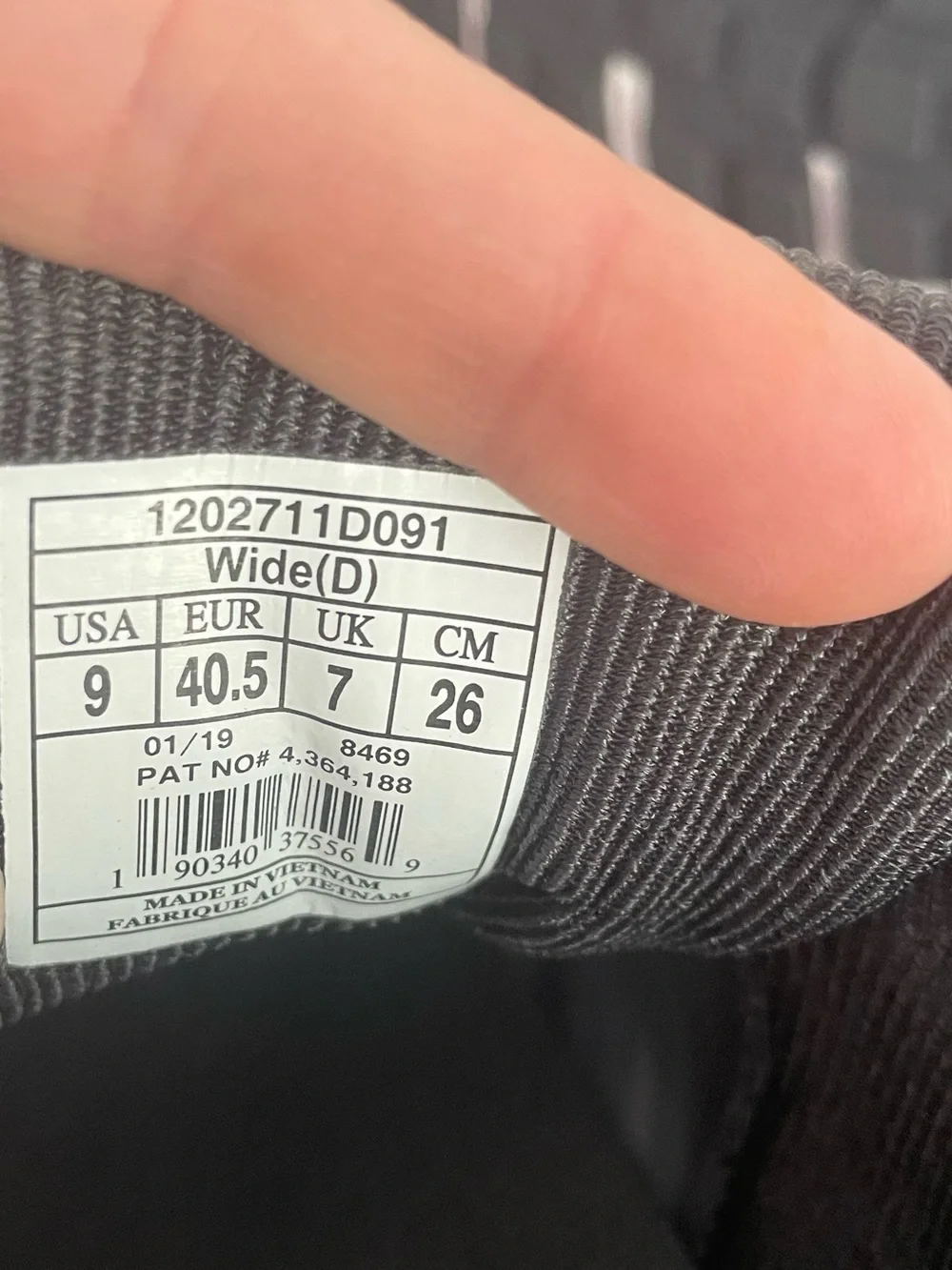 Brooks Women’s Ariel 18 Running Shoes